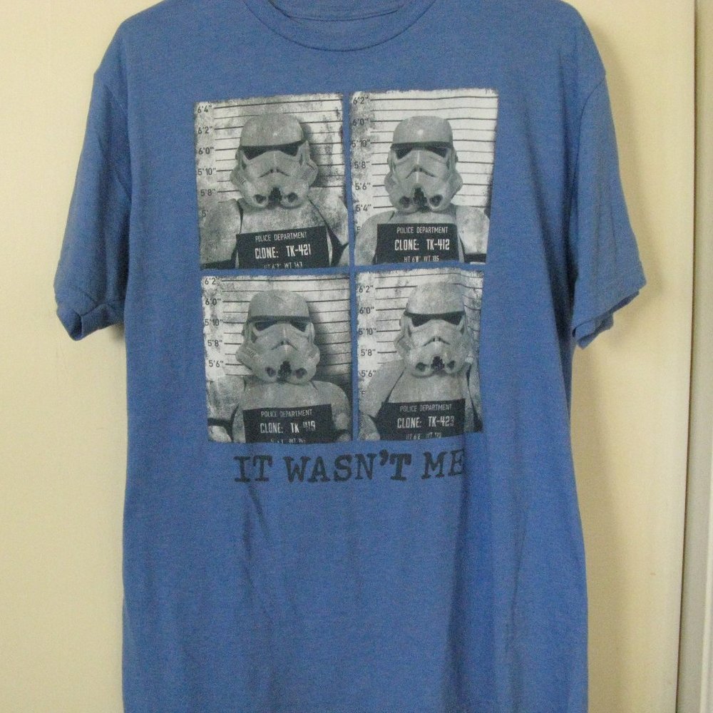 Star Wars  Storm Troopers Men's T Shirt Size LWhat a cool Star Wars T- shirt in